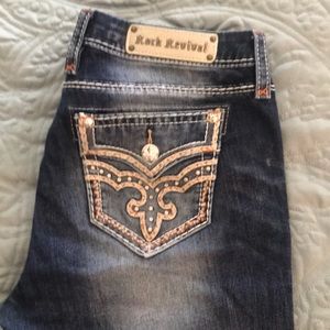 Rock Revival Curvy Crop